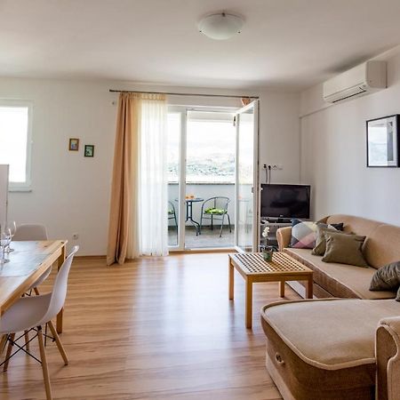 Apartments Veronika Pag Town Exterior photo